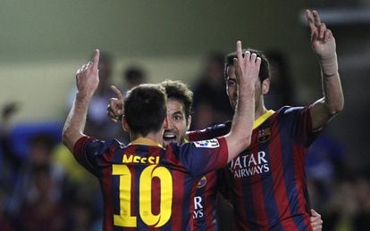 Messi, Cesc y Sergio Busquets celebran el 2 a 3