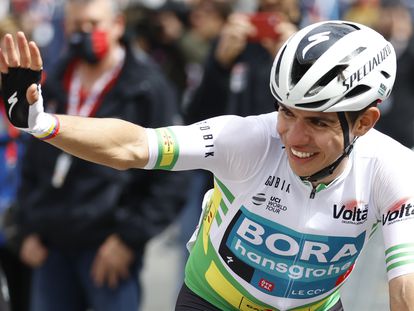 Higuita, con el maillot de líder de la Volta a Catalunya.