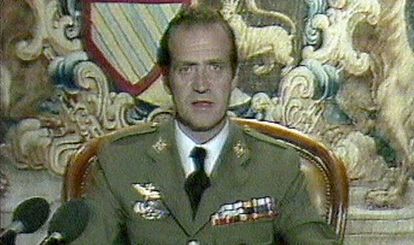 El rey Juan Carlos I en el discurso televisado en la noche del Golpe de Estado, del 23-F.