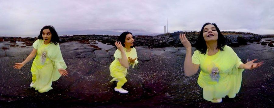«Quiero que sincronicemos nuestros sentimientos», canta Björk en la muestra. Aquí, fotograma de ‘Stonemilker’.