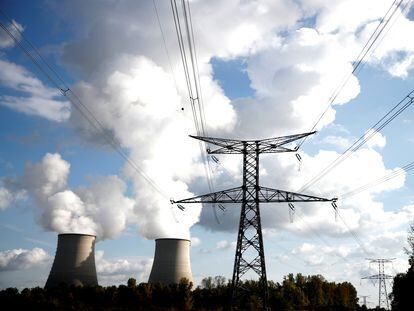 Vista de una central nuclear en Belleville-sur-Loire (Francia), en una imagen tomada en octubre pasado.