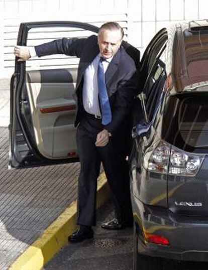 El Presidente de Pescanova, Manuel Fernandez de Sousa, llegando a la sede de la empresa. 