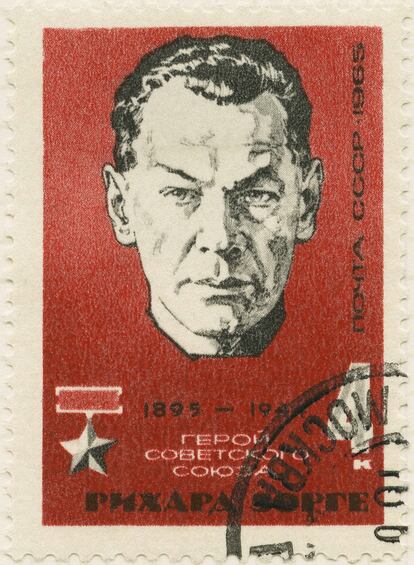 Sello conmemorativo como héroe en la URSS (1965).