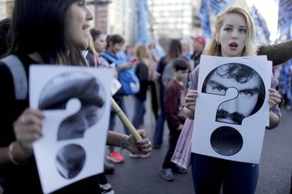 Marcha a 11 años de la desaparición de Julio López, este lunes en Buenos Aires.