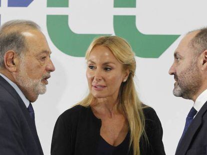 El primer accionista de FCC, Carlos Slim, la presidenta del grupo, Esther Alcocer, y su CEO, Pablo Colio.