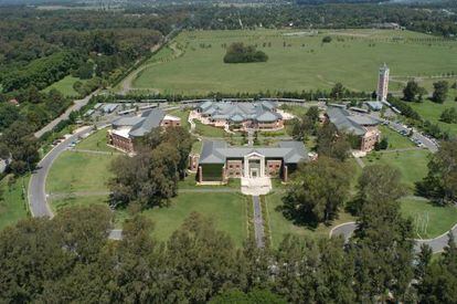 Campus de la escuela de negocios IAE, primera de Argentina. 