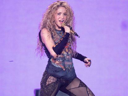 Shakira durante el concierto de Hamburgo de su gira El Dorado, el 3 de junio de 2018.