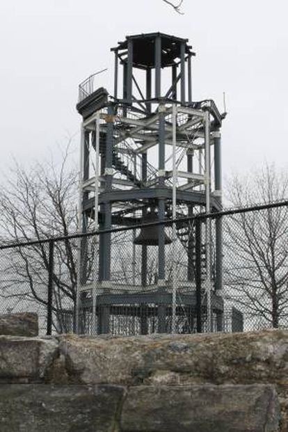 Vista del 11 de abril de 2013, de la última torre de vigilancia contra incendios que queda en pie en Nueva York (EE.UU.).