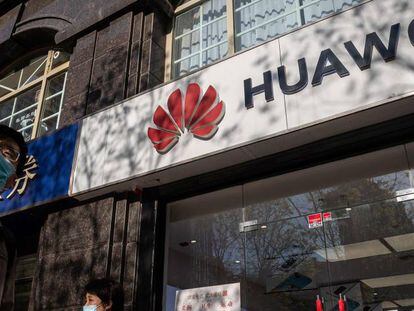 EE UU concede una nueva moratoria a Huawei pero restringe su acceso a semiconductores