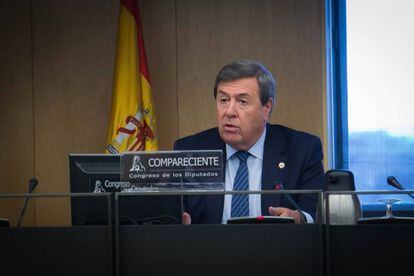 Gonzalo Aguilera, decano del Colegio de Registradores de España, durante su intervención en el Congreso este jueves