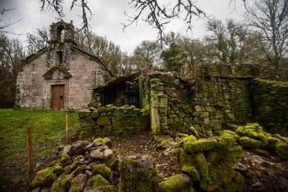 Iglesia prerrománica de San Salvador, en Castroverde (Lugo).