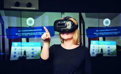 Así funciona la herramienta de realidad virtual que ha desarrollado Accenture para enseñar conocimientos específicos de puestos de trabajo en la era digital.