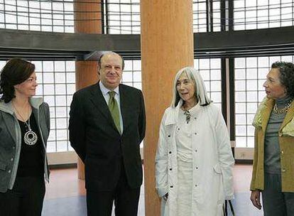 María Kodama, durante su visita a la Biblioteca Pública Retiro.