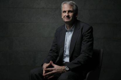 El historiador Timothy Snyder, este martes, en la Fundación Rafael del Pino, en Madrid.