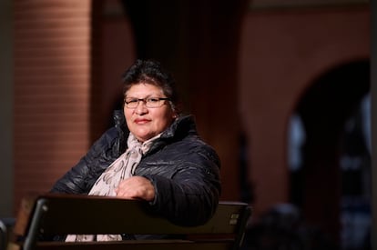Narda, una mujer boliviana que pudo traer a dos de sus hijos a Pamplona después de seis años separados.