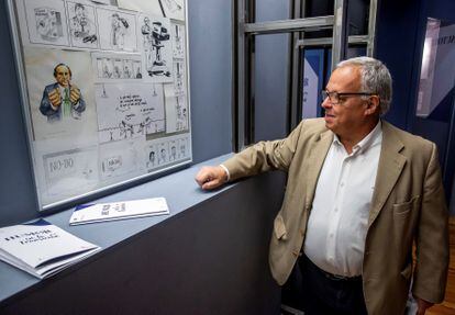 Gonzalo Santonja durante la inauguración de una exposición, en el Museo Adolfo Suárez y la Transición (MAST) de Cebreros.