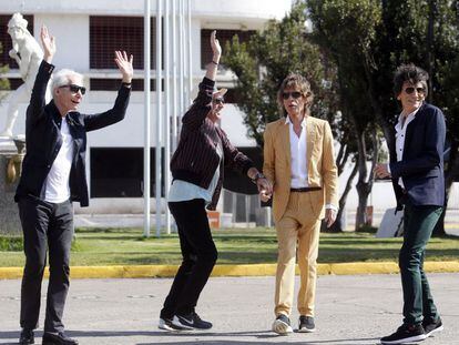 The Rolling Stones junto al estadio Nacional Santiago de Chile (Chile).