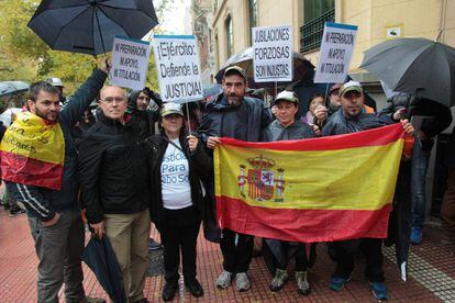 Concentraci&oacute;n de militares para presentar sus quejas al Defensor del Pueblo en noviembre pasado.