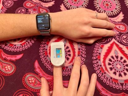 Comparación de los resultados reloj al medir el oxígeno en sangre del último smartwatch de Apple con los obtenidos con un oxímetro.