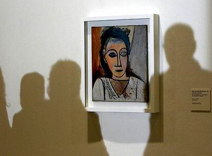<i>Busto de hombre (estudio para Las señoritas de Avignon, 1907),</i> obra de Picasso que se expone en el Reina Sofía.