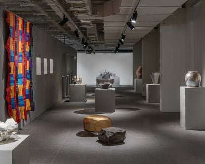 La exposición de los 30 trabajos finalistas Loewe Craft Prize 2022 permanecerá en el SeMoCA de la capital surcoreana hasta el 30 de julio.