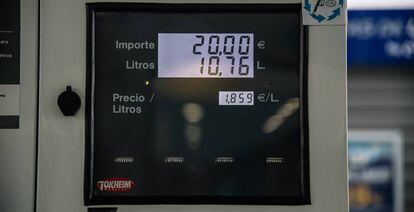 Precios de la gasolina, en una estación de servicio en Madrid. 