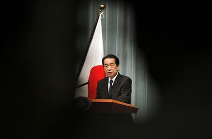 El primer ministro de Japón, Naoto Kan, durante su intervención de hoy en la que ha anunciado un cambio en la política energética del país.