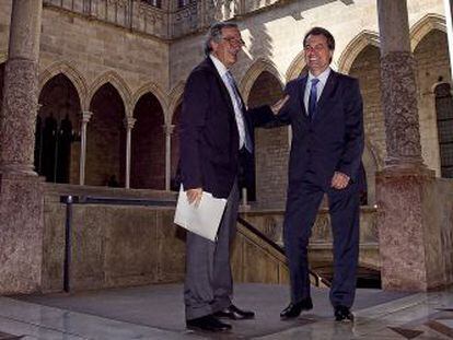 Artur Mas saluda al alcalde de Barcelona, Xavier Trias, en su &uacute;ltima recepci&oacute;n p&uacute;blica.