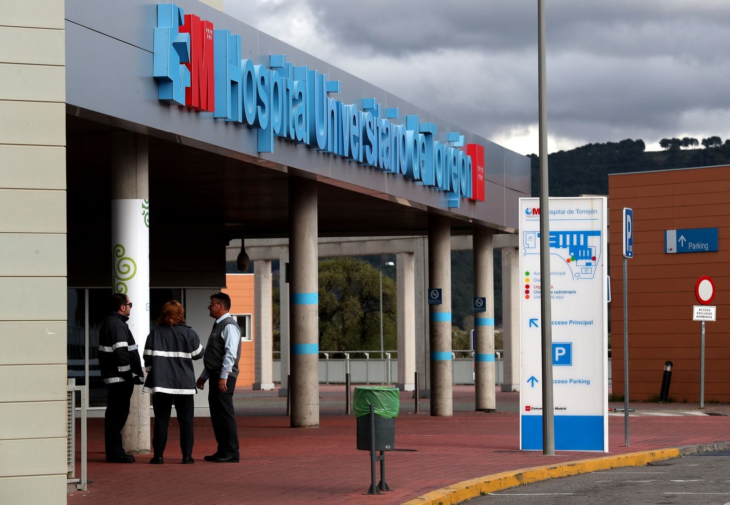 Entrada al Hospital Universitario de Torrejon de Ardoz.