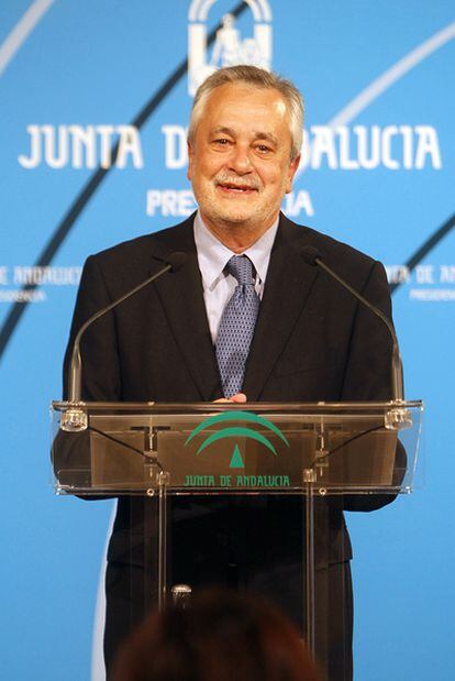 José Antonio Griñán, durante su conferencia de prensa.