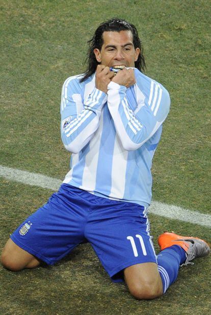 Tévez celebra un gol a México durante el pasado Mundial de Sudáfrica.