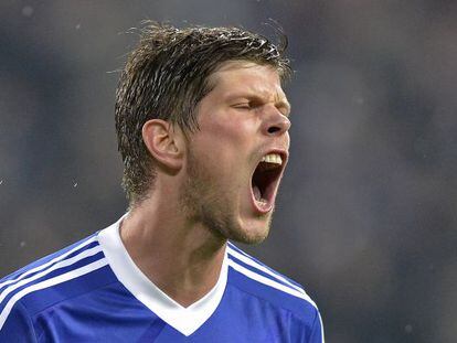 Huntelaar celebra un gol con el Schalke 04