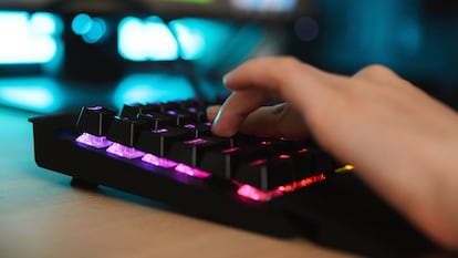 Teclado y raton inalambrico con luces hot sale