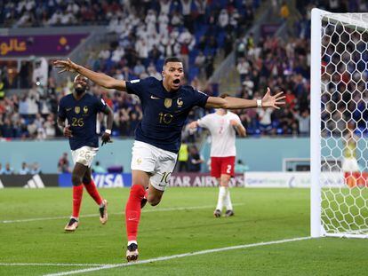 DOHA, QATAR - NOVEMBER 26: Kylian Mbappe of France celebrates after scoring their team's second goal during the FIFA World Cup Qatar 2022 Group D match between France and Denmark at Stadium 974 on November 26, 2022 in Doha, Qatar. (Photo by Stu Forster/Getty Images)