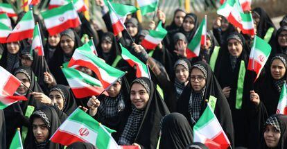 Mujeres iran&iacute;es celebran el pasado febrero el aniversario de la Revoluci&oacute;n Isl&aacute;mica en Teher&aacute;n.