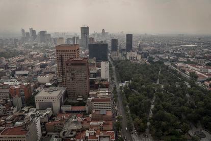 Vista de la contaminación en Ciudad de México este miércoles.