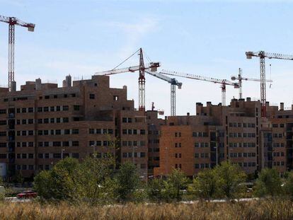 Edificios en construcción en Madrid. 