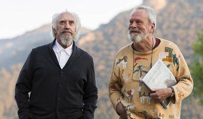 Terry Gilliam y Jonathan Pryce en el rodaje de ‘El hombre que mató a Don Quijote’ (2018).