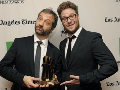 El director y productor Judd Apatow y, a la derecha, el actor Seth Rogen.