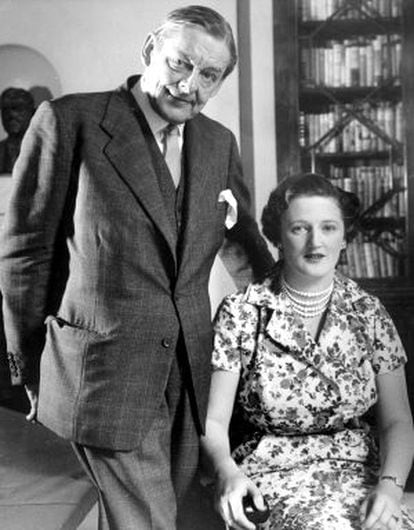 Valerie y T. S. Eliot, en 1958.