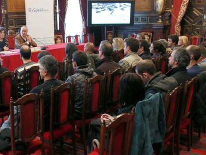 Alcaldes de Gipuzkoa escuchan este lunes las explicaciones de Garitano sobre las cuentas forales.