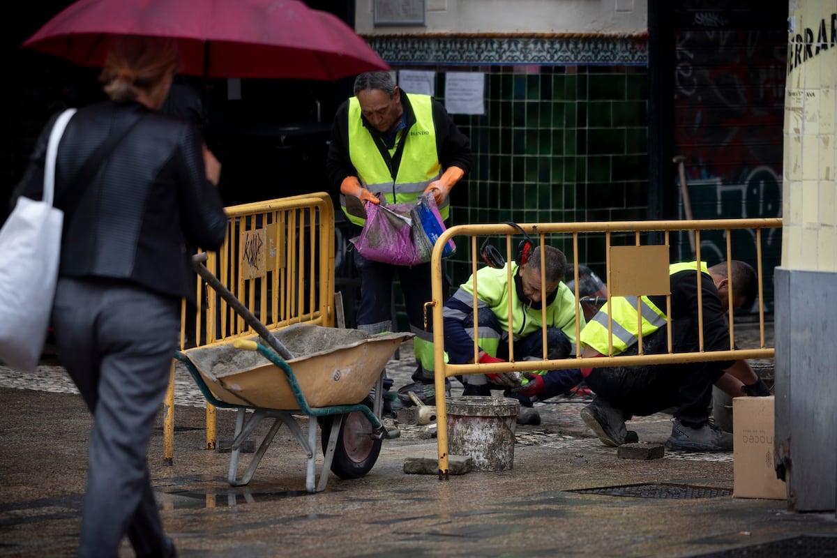 El coste por hora trabajada repuntó al final de 2023 con la segunda mayor subida desde la covid | Economía