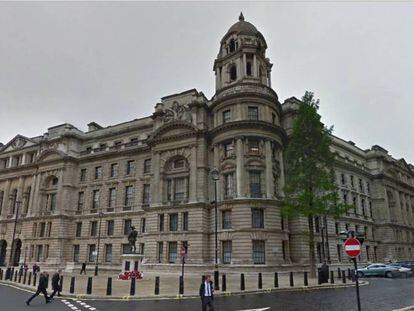 Edificio del Old War Office, en Londres, vendido por OHLA (49%) en el verano de 2021 por 100 millones.