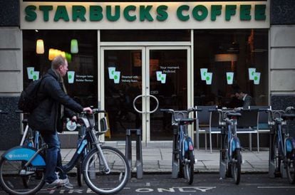 Un local de Starbucks, en el centro de Londres.