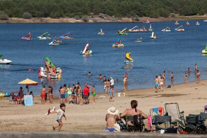 Playa Pita, embalse Cuerda del Pozo en Soria.