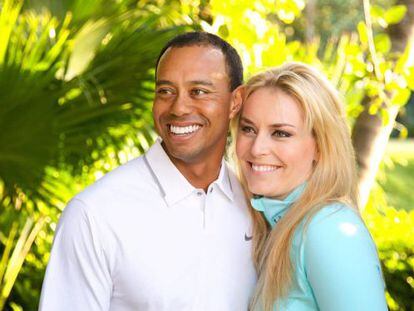 Tiger Woods y Lindsey Vonn posan para una fotograf&iacute;a en California.