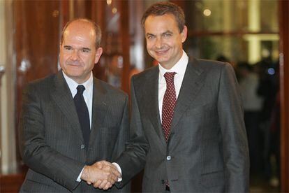 El presidente del Gobierno, José Luis Rodríguez Zapatero, y el presidente andaluz, Manuel Chaves.