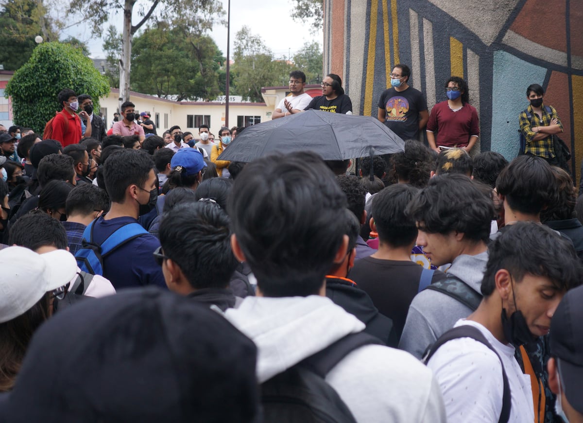 Los estudiantes del IPN se rebelan frente a la corrupción, la escasez ...