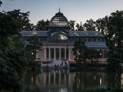 Palacio de Cristal en el parque del Retiro, este sábado.