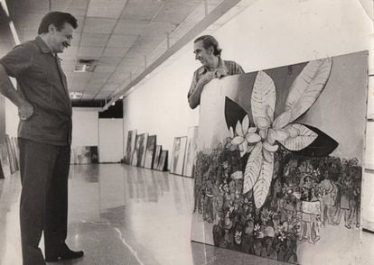 Mario Benedetti (izquierda) y el pintor cubano Mariano Rodríguez, en el Museo de Bellas Artes de La Habana en 1987.